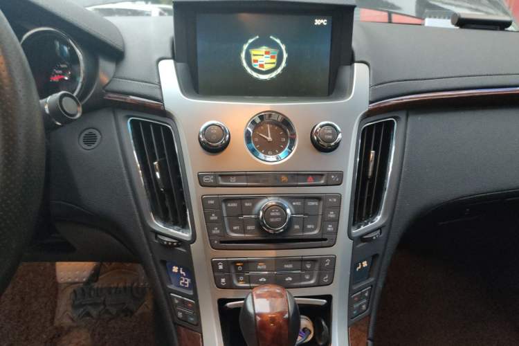 Used Cadillac CTS 2010 3.0 Luxury Sport Edition Audio And AC Panel