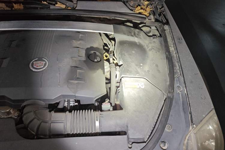 Used Cadillac CTS 2010 3.0 Elite Sport Edition Engine Bay Left