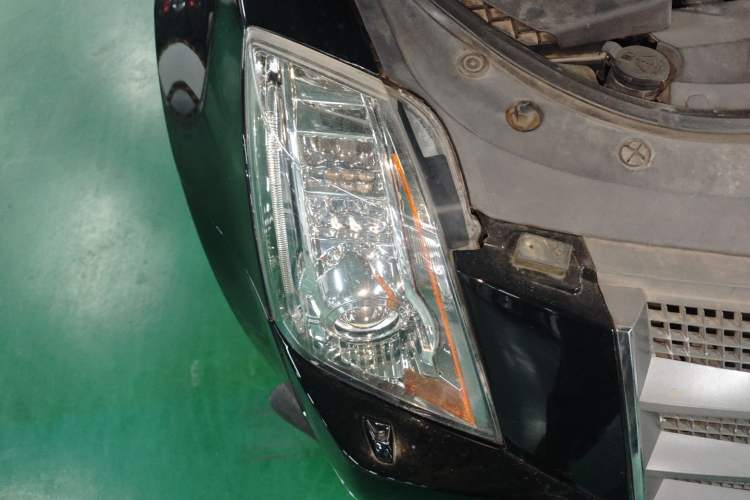 Used Cadillac CTS 2010 3.0 Luxury Sport Edition Right Front Headlight