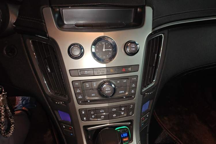 Used Cadillac CTS 2010 3.0 Elite Sport Edition Audio And AC Panel