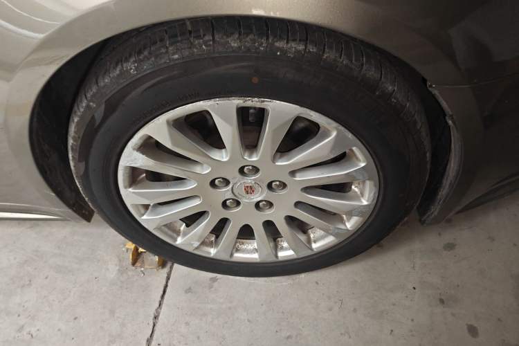 Used Cadillac CTS 2010 3.0 Elite Sport Edition Right Front Wheel Hub