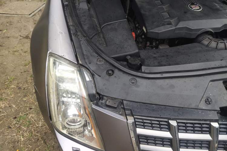 Used Cadillac CTS 2010 3.0 Luxury Sport Edition Engine Bay Right