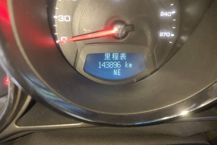 Used Cadillac CTS 2010 3.0 Luxury Sport Edition Odometer Close Up