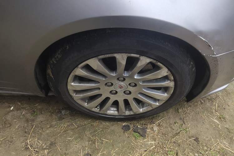 Used Cadillac CTS 2010 3.0 Luxury Sport Edition Right Front Wheel Hub