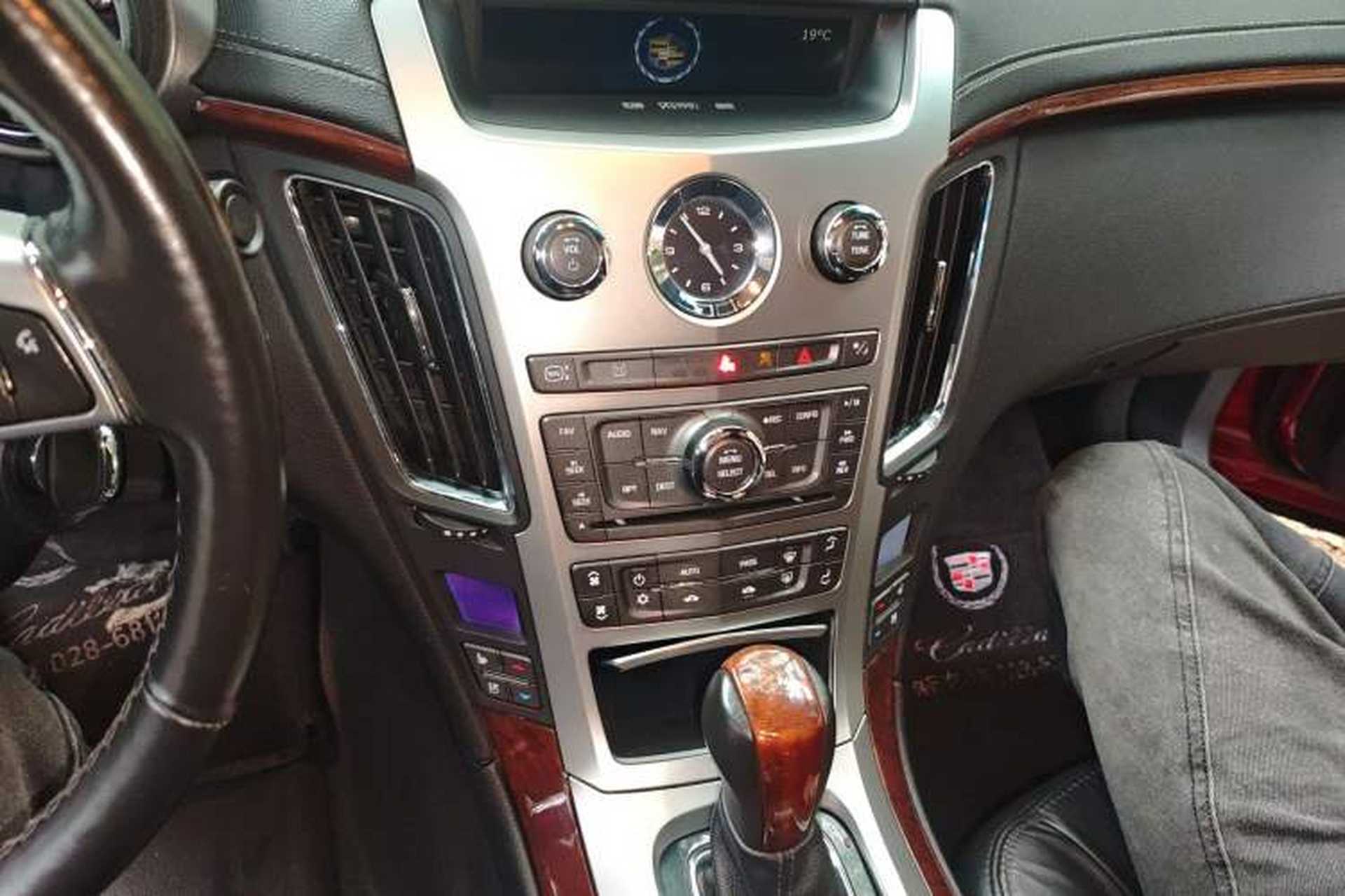 Used Cadillac CTS 2010 3.0 Luxury Sport Edition Audio And AC Panel