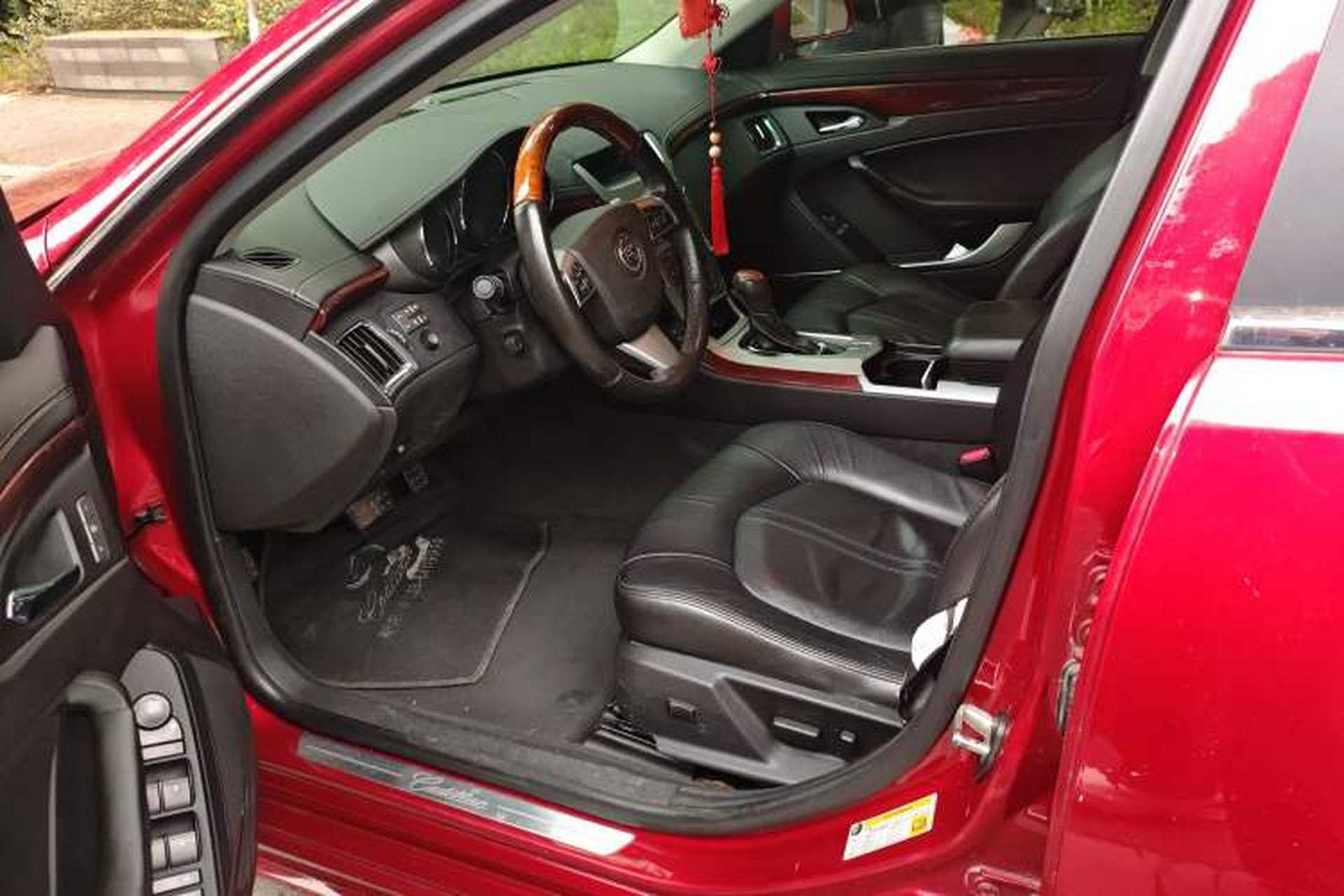 Used Cadillac CTS 2010 3.0 Luxury Sport Edition Left Front Seat