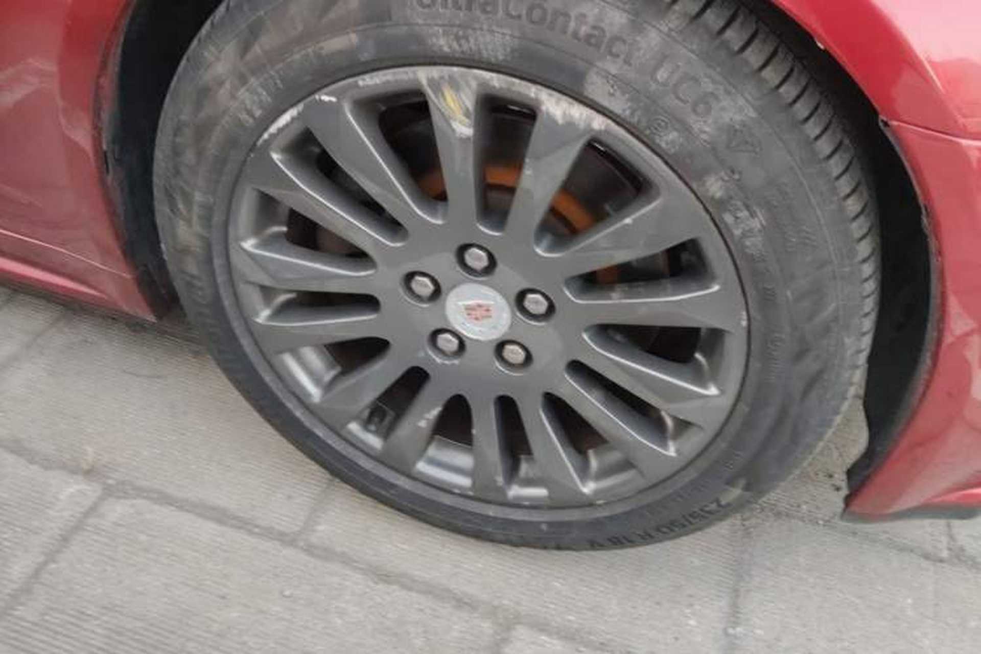 Used Cadillac CTS 2010 3.0 Elite Sport Edition Right Front Wheel Hub