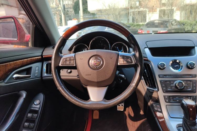 Used Cadillac CTS 2010 3.0 Luxury Sport Edition Steering Wheel