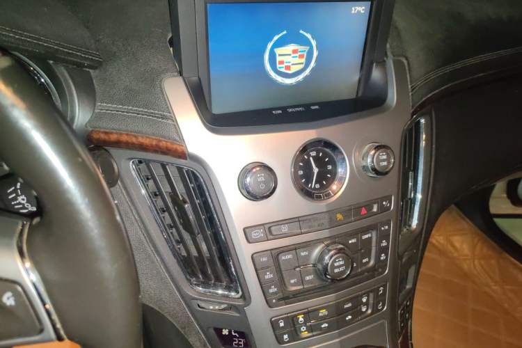 Used Cadillac CTS 2010 3.0 Luxury Sport Edition Audio And AC Panel