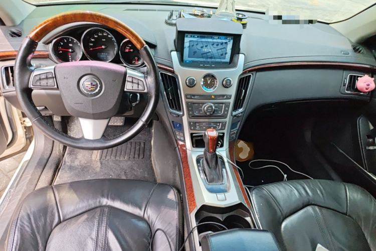 Used Cadillac CTS 2010 3.0 Luxury Sport Edition Center Console
