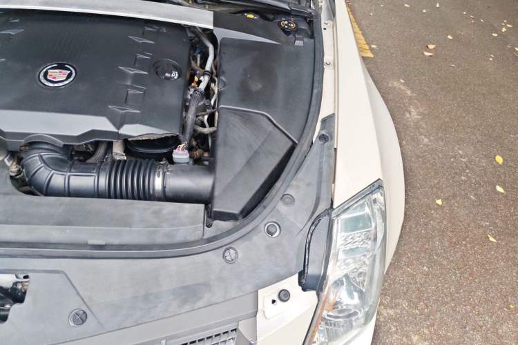 Used Cadillac CTS 2010 3.0 Elite Sport Edition Engine Bay Left