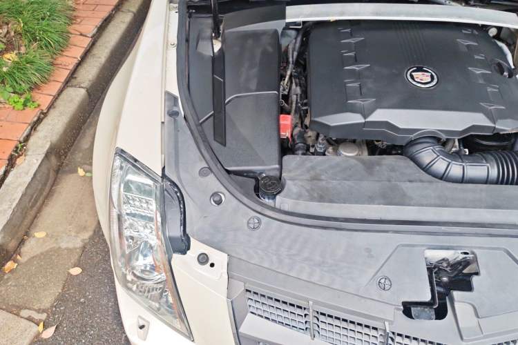 Used Cadillac CTS 2010 3.0 Elite Sport Edition Engine Bay Right