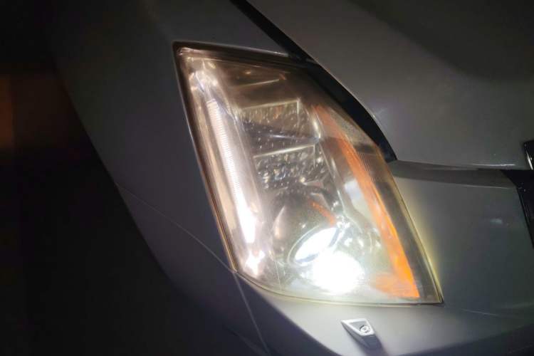 Used Cadillac CTS 2010 3.0 Luxury Sport Edition Right Front Headlight