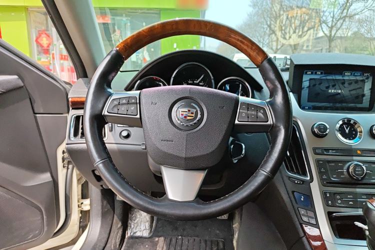 Used Cadillac CTS 2010 3.0 Luxury Sport Edition Steering Wheel