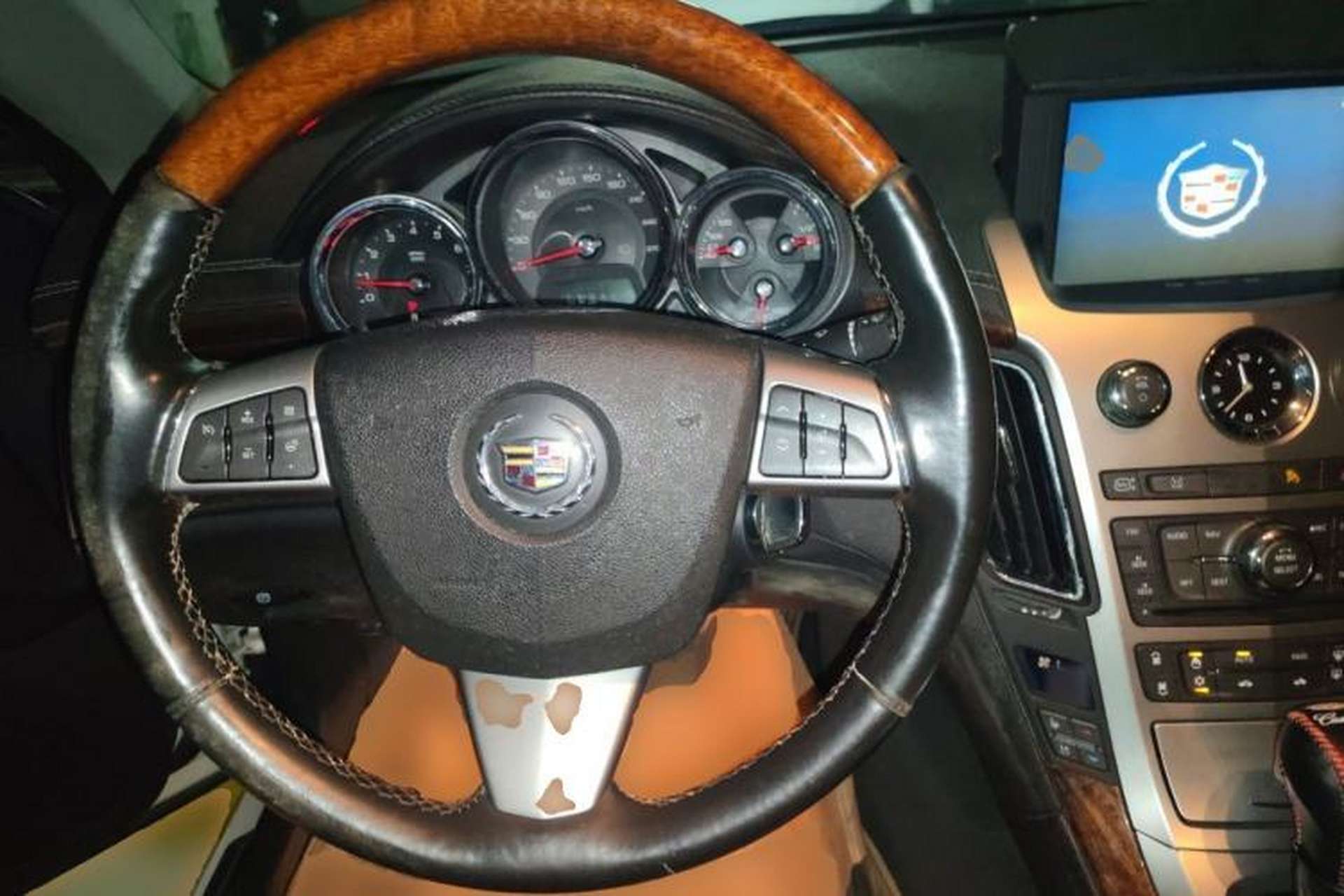 Used Cadillac CTS 2010 3.0 Luxury Sport Edition Steering Wheel