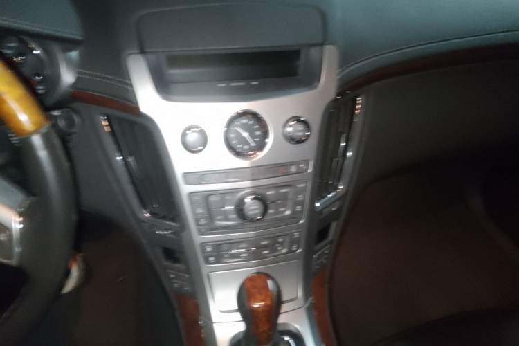 Used Cadillac CTS 2010 3.0 Luxury Sport Edition Audio And AC Panel