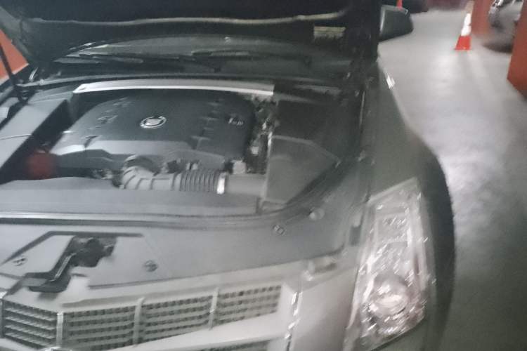Used Cadillac CTS 2010 3.0 Luxury Sport Edition Engine Bay Left