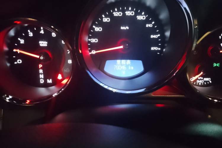 Used Cadillac CTS 2010 3.0 Luxury Sport Edition Odometer Close Up