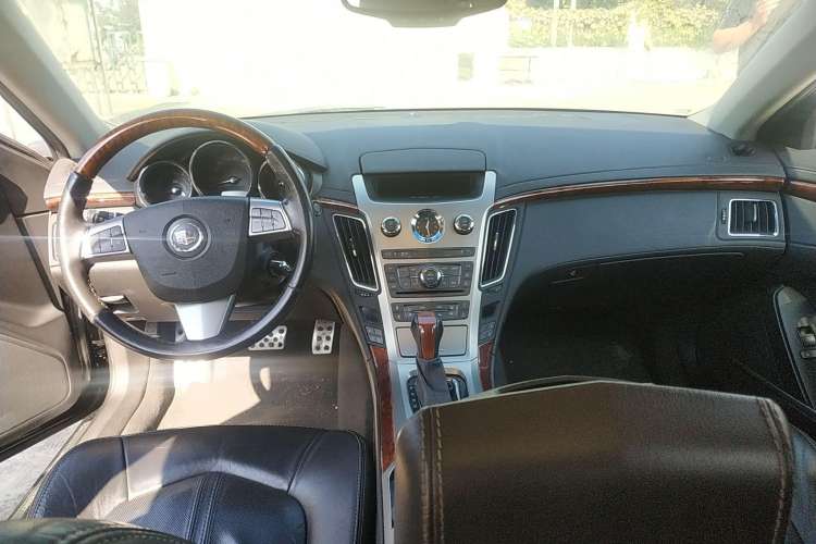 Used Cadillac CTS 2012 3.0L Luxury Sport Edition Center Console