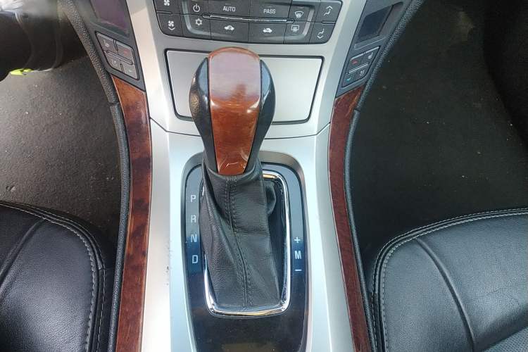 Used Cadillac CTS 2012 3.0L Luxury Sport Edition Gear Lever