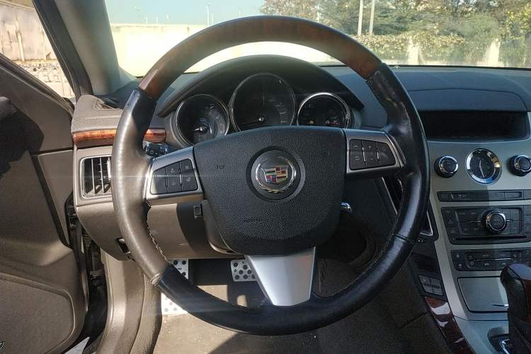 Used Cadillac CTS 2012 3.0L Luxury Sport Edition Steering Wheel