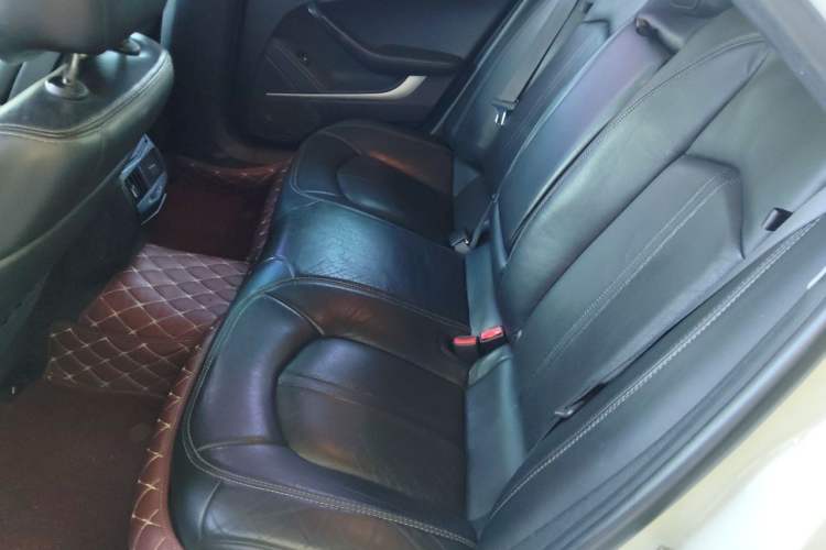 Used Cadillac CTS 2012 3.0L Luxury Sport Edition Left Rear Seat