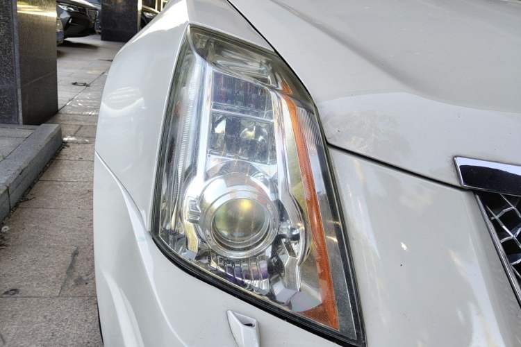 Used Cadillac CTS 2012 3.0L Luxury Sport Edition Right Front Headlight