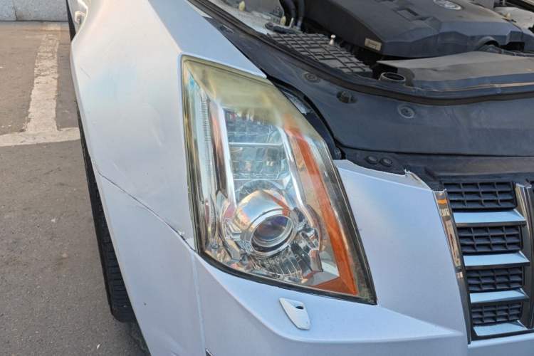 Used Cadillac CTS 2012 3.0L Elite Sport Edition Right Front Headlight