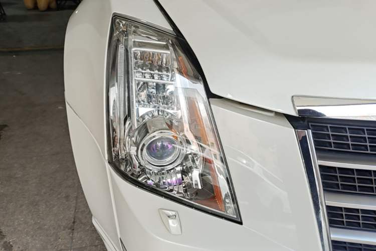 Used Cadillac CTS 2012 3.0L Elite Sport Edition Right Front Headlight