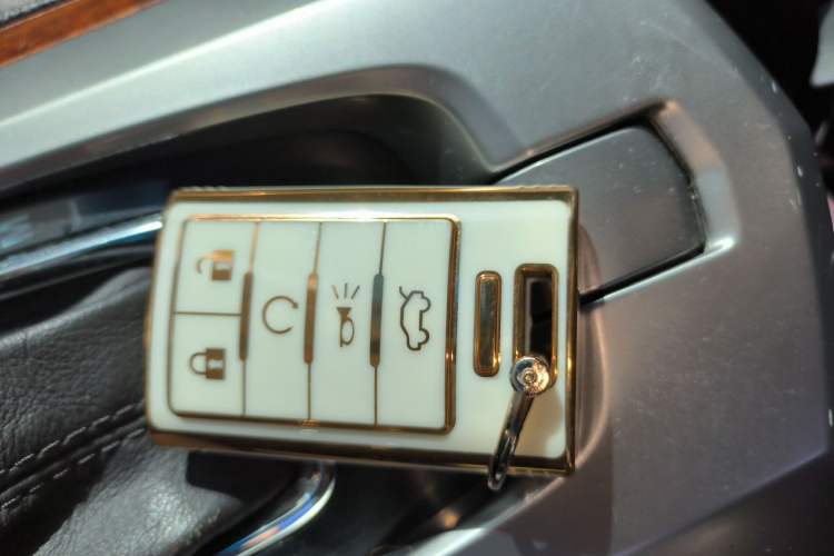 Used Cadillac CTS 2012 3.0L Luxury Sport Edition Vehicle Key