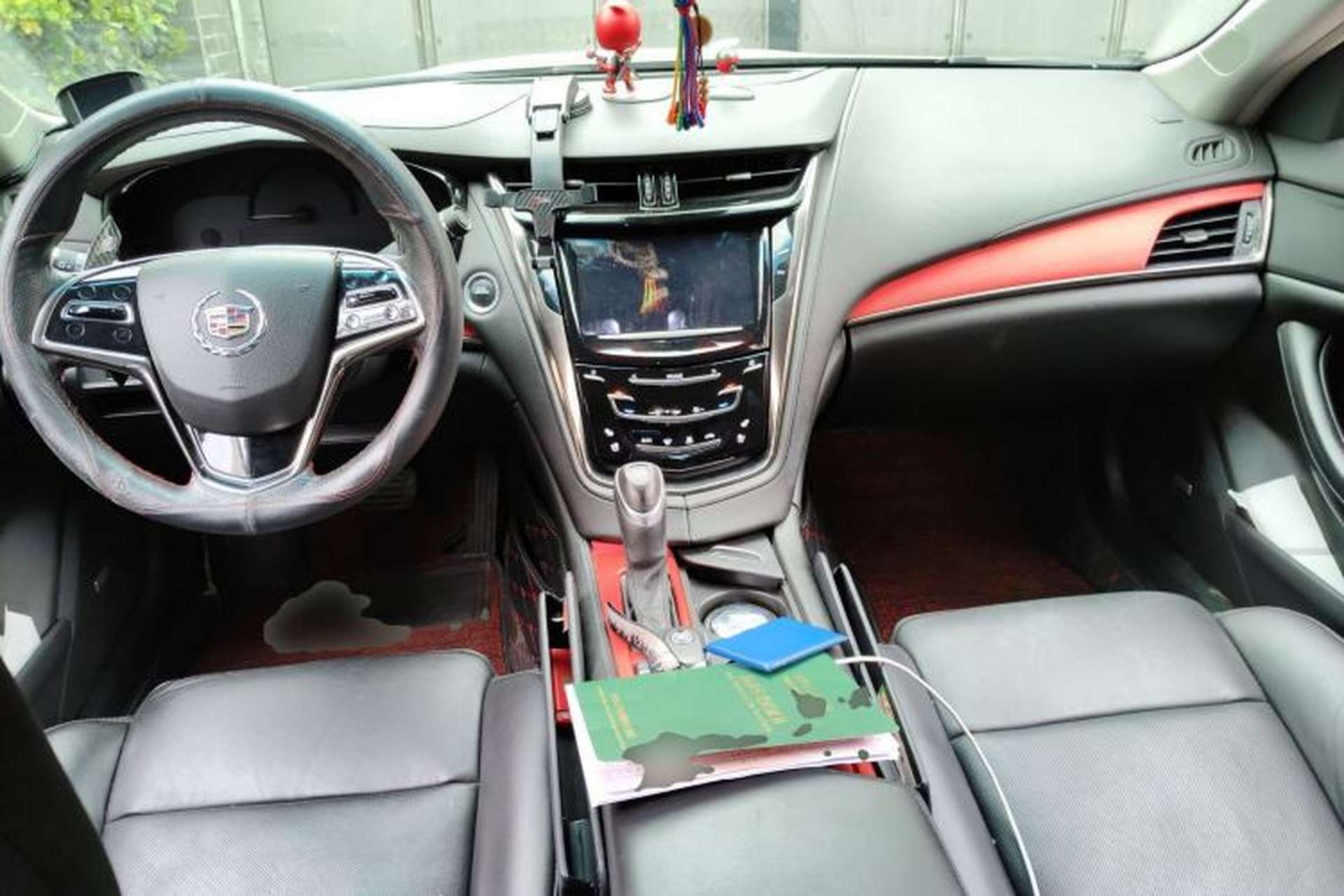 Used Cadillac CTS 2014 28T Luxury Model Center Console