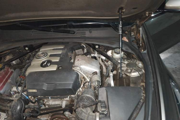 Used Cadillac CTS 2014 28T Leading Model Engine Bay Left