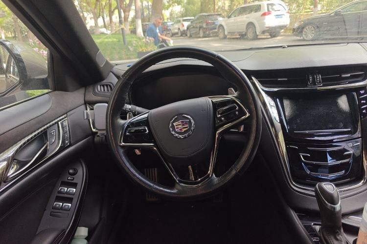 Used Cadillac CTS 2014 28T Leading Model Steering Wheel