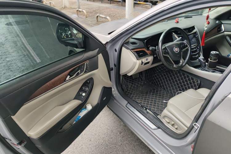 Used Cadillac CTS 2014 28T Elite Edition Driver Seat
