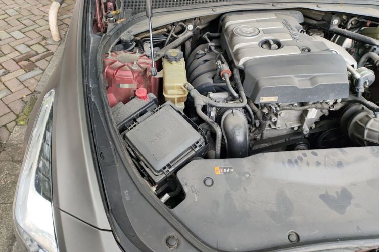 Used Cadillac CTS 2014 28T Elite Edition Engine Bay Right