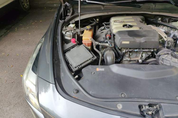 Used Cadillac CTS 2014 28T Leading Model Engine Bay Right
