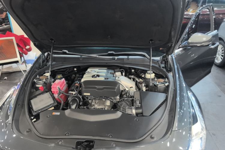 Used Cadillac CTS 2014 28T Elite Edition Engine Bay