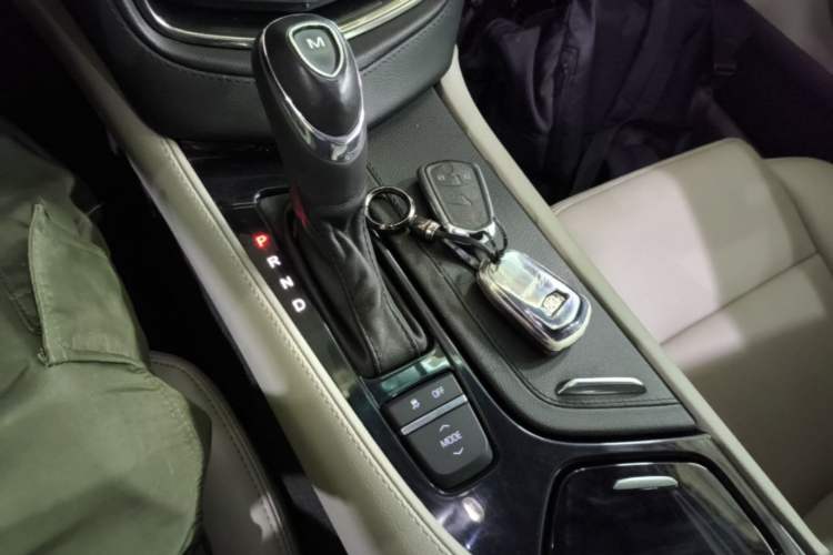 Used Cadillac CTS 2014 28T Elite Edition Gear Lever