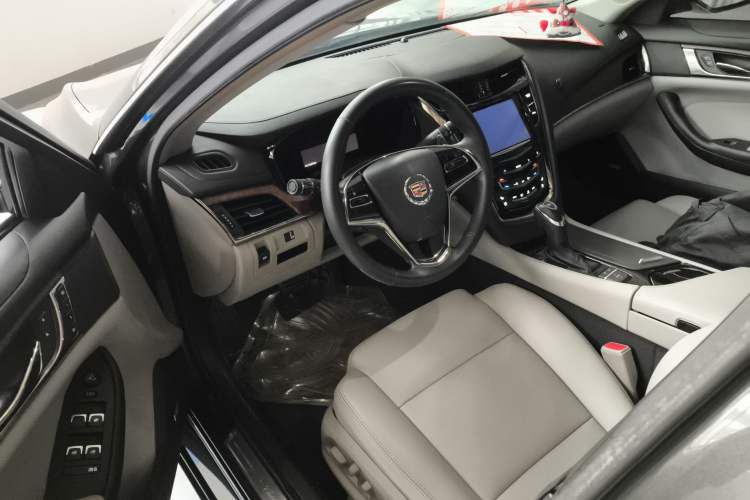 Used Cadillac CTS 2014 28T Elite Edition Interior 3