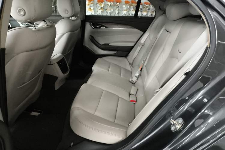 Used Cadillac CTS 2014 28T Elite Edition Interior 4