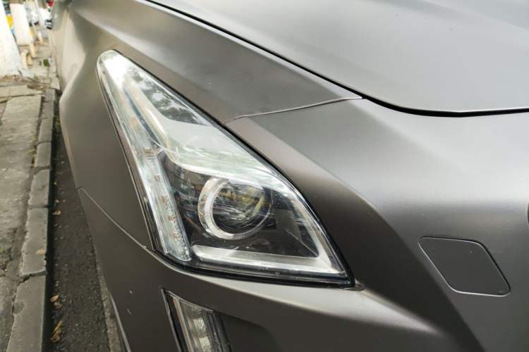 Used Cadillac CTS 2014 28T Elite Edition Right Front Headlight