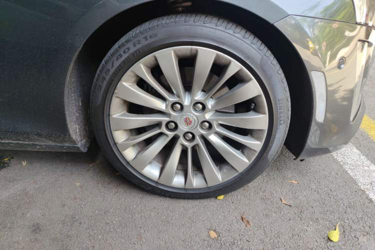 Used Cadillac CTS 2014 28T Leading Model Right Front Wheel Hub