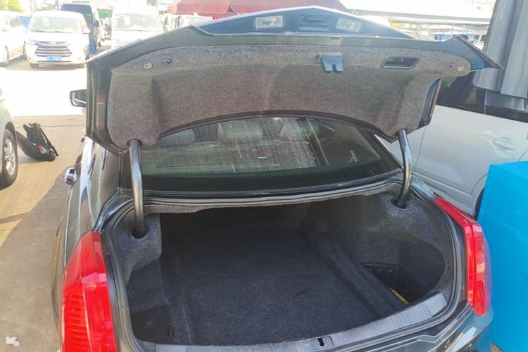 Used Cadillac CTS 2014 28T Elite Edition Trunk
