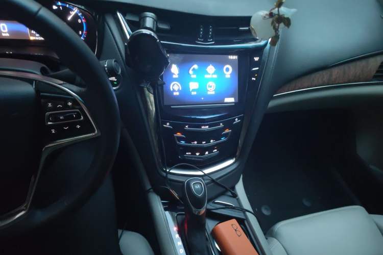 Used Cadillac CTS 2014 28T Elite Edition Audio And AC Panel
