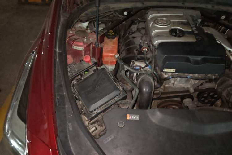 Used Cadillac CTS 2014 28T Luxury Model Engine Bay Right