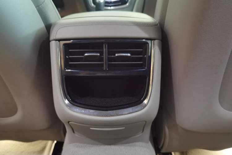 Used Cadillac CTS 2014 28T Elite Edition Interior 4
