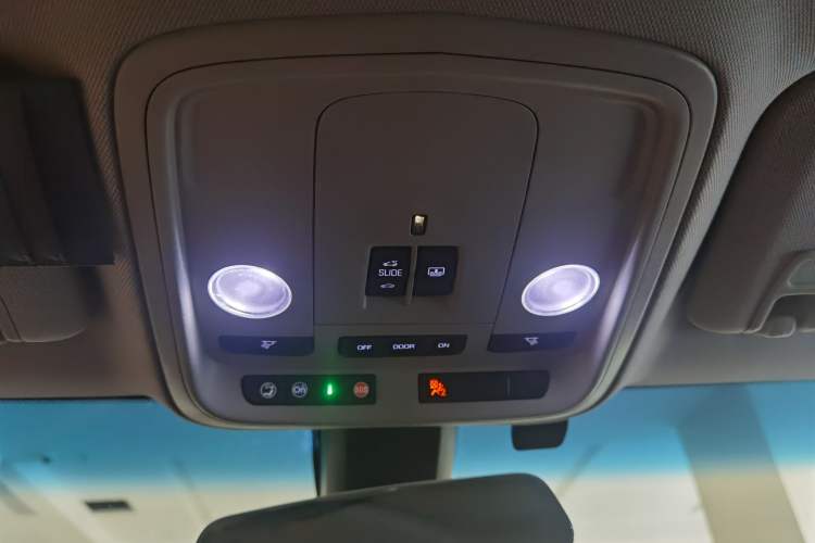 Used Cadillac CTS 2014 28T Elite Edition Interior 6