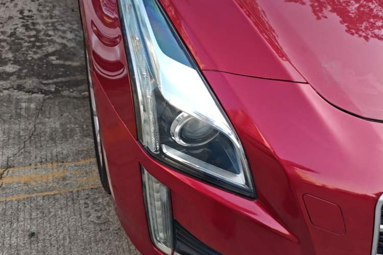 Used Cadillac CTS 2014 28T Elite Edition Right Front Headlight