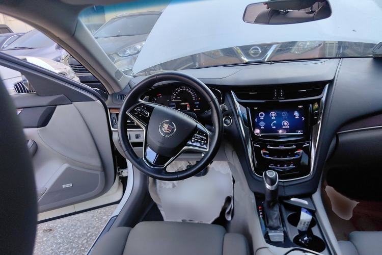 Used Cadillac CTS 2014 28T Elite Edition Center Console