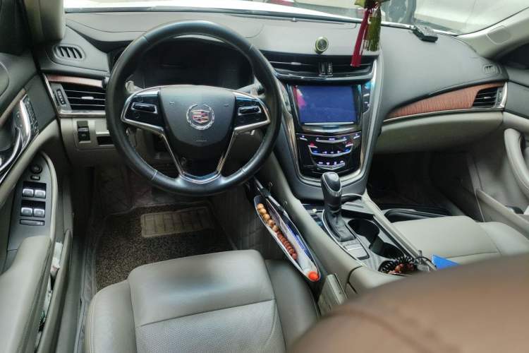 Used Cadillac CTS 2014 28T Elite Edition Center Console